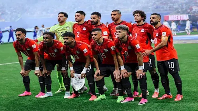 بالتساوي مع البطل.. تصنيف عالم...