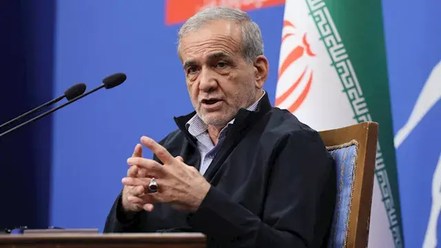 الرئيس الإيراني: التواصل مع مجتبى خامنئي صعب للغاية في الوقت الراهن