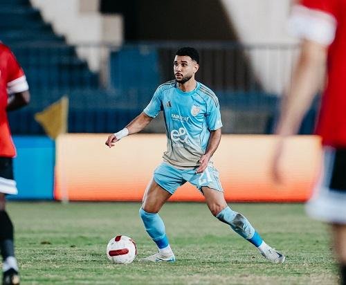 مدافع الأهلي: وائل جمعة قدوتي وأسعى لتحقيق جميع البطولات