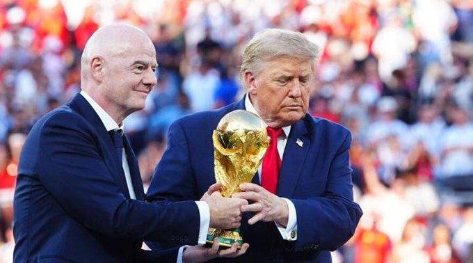 عضو بالكونجرس: فتح تحقيق بشأن علاقات الفيفا مع إدارة ترامب