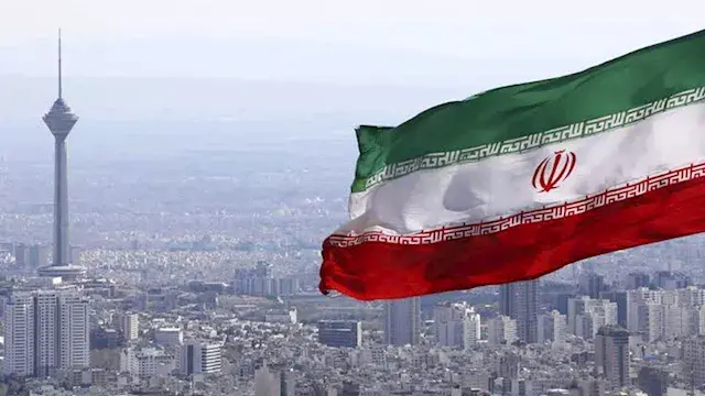 طهران تطالب واشنطن بتعويضات وتندد بسياسات الإكراه الاقتصادية