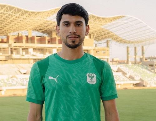 المصري يضم محمد شكري لاعب الأهلي أربعة مواسم