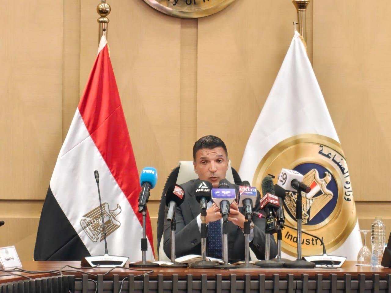 وزير الصناعة: إطلاق منصة دعم المصنع والصناعة كمنظومة رقمية موحدة لحل مشكلات المستثمرين