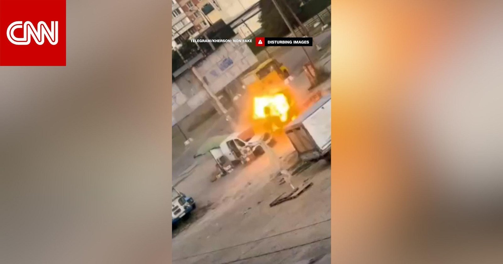ركض هارباً.. فيديو متداول لمُسيّرة روسية تلاحق بائع خضار بأوكرانيا قبل مهاجمته