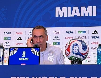 علي طريقة حسام حسن.. مدرب السعودية يطلب فترة تجمع أطول للمنتخب