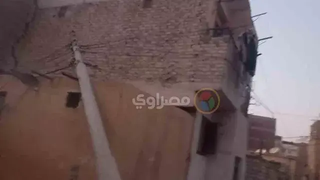 "حتى لا تكرار مأساة كوكا".. أهالي الناصرية بأسوان يستغيثون من أعمدة الكهرباء المتهالكة