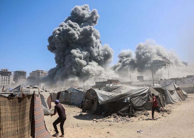 إصابات بتجدد خروقات الاحتلال لوقف النار في غزة