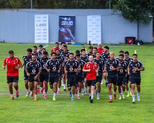 الأهلي يستأنف تدريباته استعدادا لمواجهة برشلونة