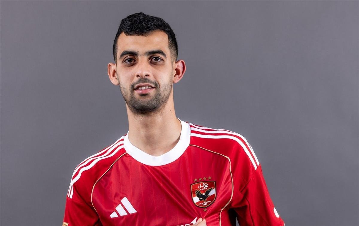 لإجراء جراحة الصليبي.. الأهلي يبدأ إجراءات سفر بلعمري للنمسا
