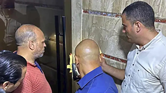 مواطن يحول شقتين سكنيتين إلى ف...