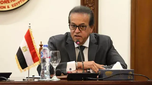 وزير الصحة يزف بشرى للفرق الطبية: إعادة النظر في الأجور
