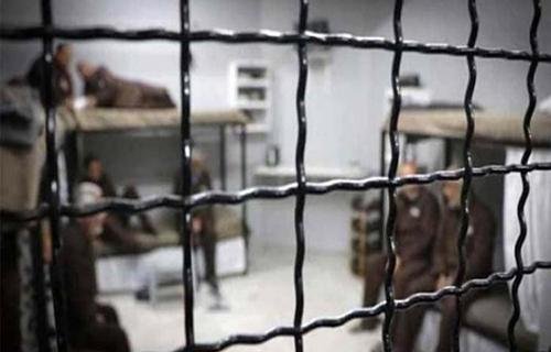 أسير فلسطيني: نشهد مستويات غير مسبوقة من القمع والتنكيل بسجون إسرائيل