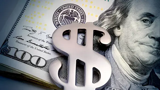 سعر الدولار يهبط مقابل الجنيه بنهاية تعاملات اليوم الاثنين