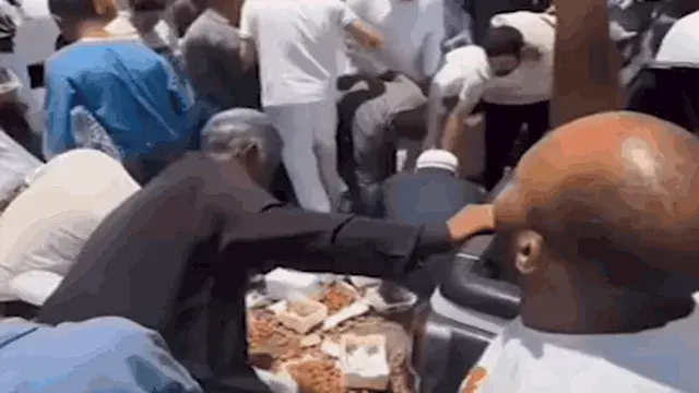 "محدش ياكل حرام".. شاب مصري يثير تفاعلا واسعا في السعودية بسبب أمانته