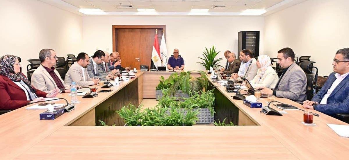 وزير الري يبحث الإعداد لإطلاق المرحلة الثانية من برنامج البحوث التطبيقية بين مصر وهولندا Water-JCAR