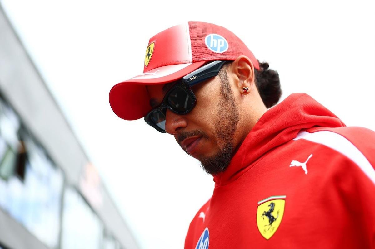 Lewis Hamilton issues apology following Hungarian GP qualifying "attitude"
