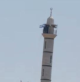 فيديو.. قوات الاحتلال ترفع العلم الإسرائيلي فوق مئذنة مسجد في طولكرم