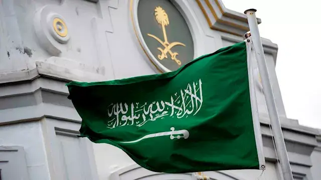 الدفاع المدني السعودي يطلق الإنذار المبكر في محافظة ينبع