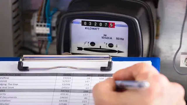 7 أخطاء تؤدي لنفاد رصيد عداد الكهرباء أكثر من مرة في الشهر.. احذرها