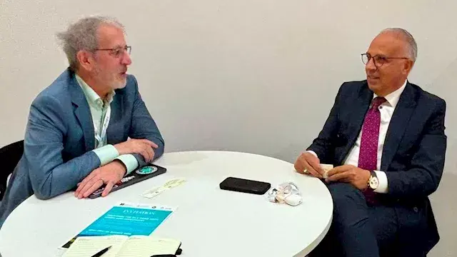 وزير الري يبحث توظيف الذكاء الاصطناعي والأقمار الصناعية لإدارة المياه