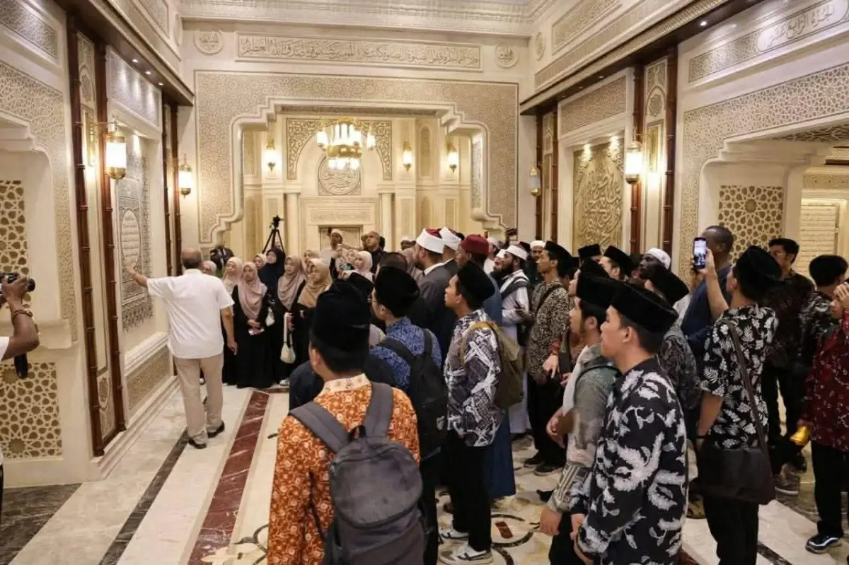 وزير الأوقاف يكرم خريجي منحة "الأعلى للشؤون الإسلامية"