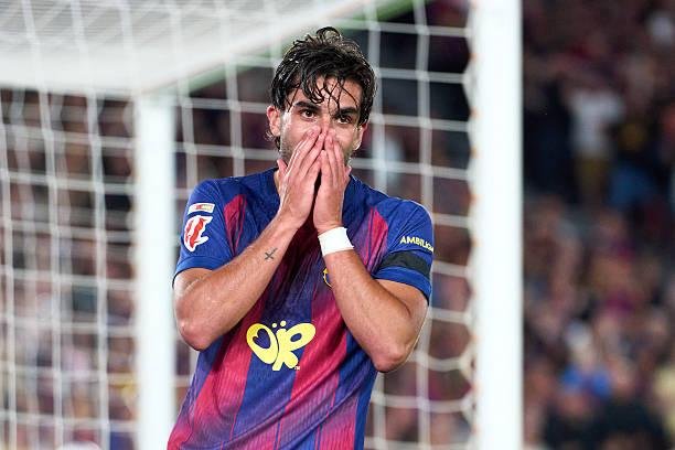 فيران توريس يقترب من الرحيل إلى باريس بشروط برشلونة