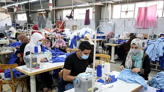 غرفة الملابس توقع اتفاقا لدعم الصادرات عبر مركز لوجستي بكينيا