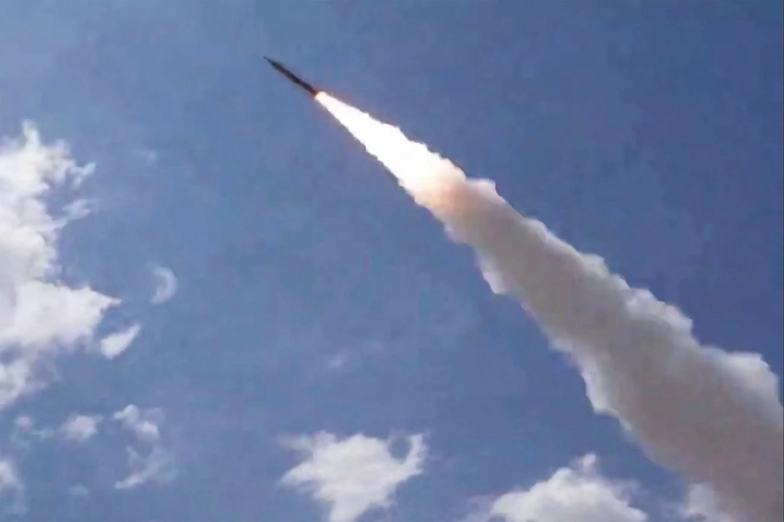 Sirens sound in Aqaba as Jordan downs 4 Iranian missiles