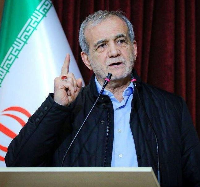 الرئيس الإيراني: لن أستقيل وسأصمد