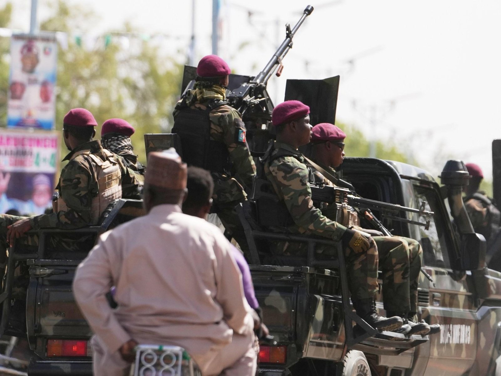 Ten police and 17 ‘bandits’ killed in firefight in northwestern Nigeria