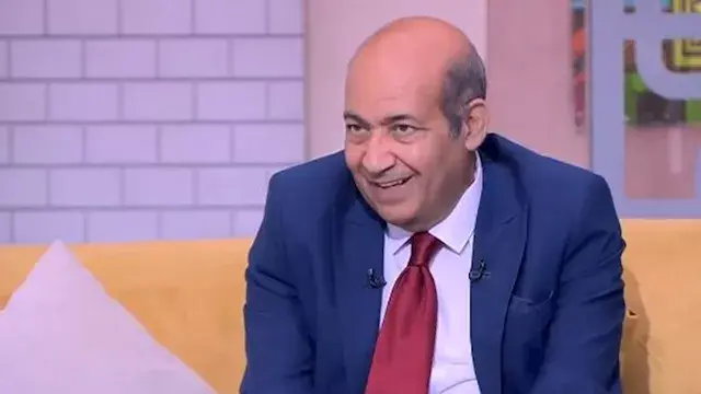 طارق الشناوي يطالب بالتحقيق مع مصطفى كامل بعد غنائه في الساحل: "صوته نشاز"