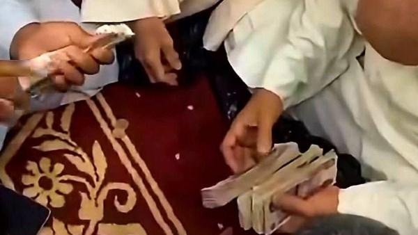 أهالي الشيخ أحود يجمعون 262 ألف جنيه لشراء أتوبيس لمرضى الأورام في جنوب الأقصر