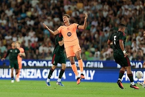 مدرب منتخب الناشئين: عقلية حمزة عبد الكريم سر وصوله إلى برشلونة