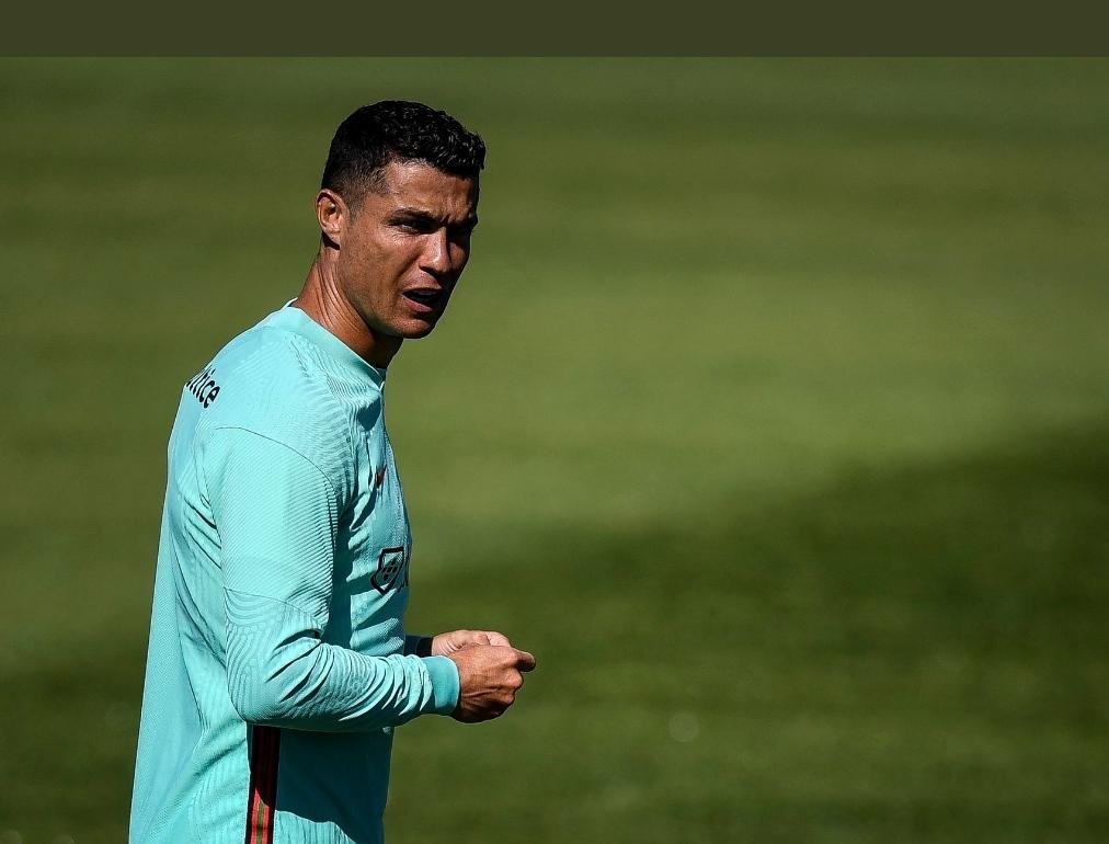 من الملاعب إلى الشاشة.. رونالدو يقتحم عالم الدراما بمسلسل عن كرة القدم