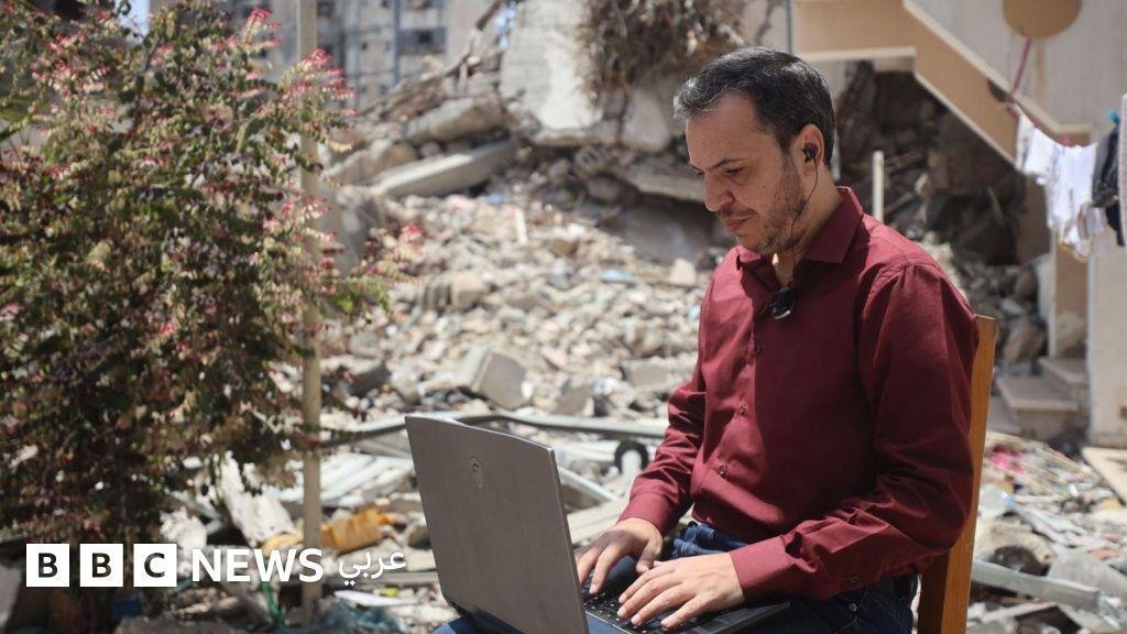 كيف يتحدى مبرمجو غزة تعطل الكهرباء والإنترنت؟