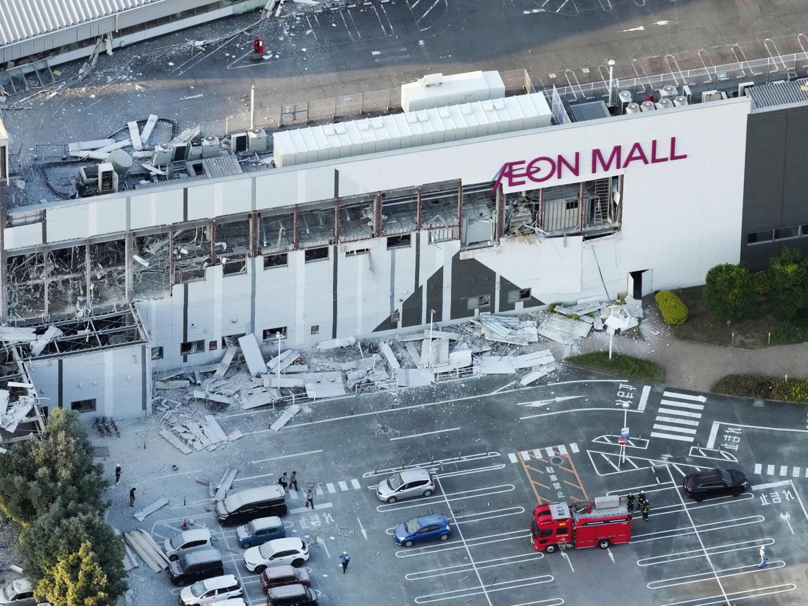 Several dead in Japan after magnitude 7.1 earthquake causes blast at mall