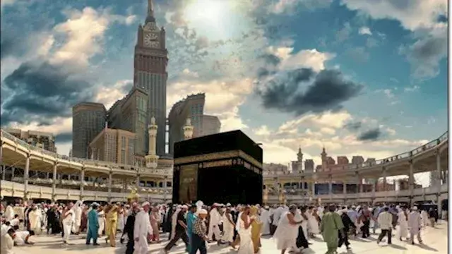 يرفع أسعار برامج العمرة ولا تأشيرة بدونه.. مصدر يكشف نظام الإعاشة الجديد