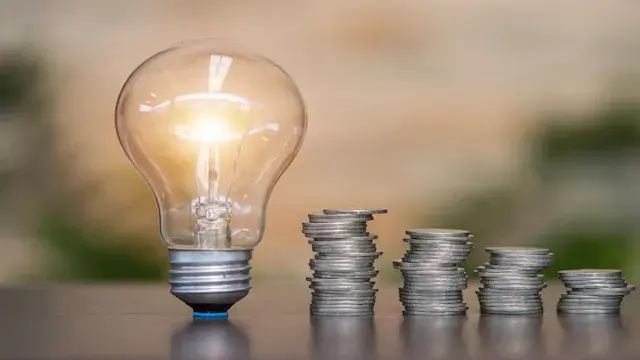 خطأ شائع في المطبخ قد يرفع استهلاك الكهرباء ويقصر عمر الثلاجة