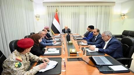 اليمن.. مجلس الدفاع الوطني يقر الرد الحازم على هجمات الحوثيين ويرفع الجاهزية القصوى