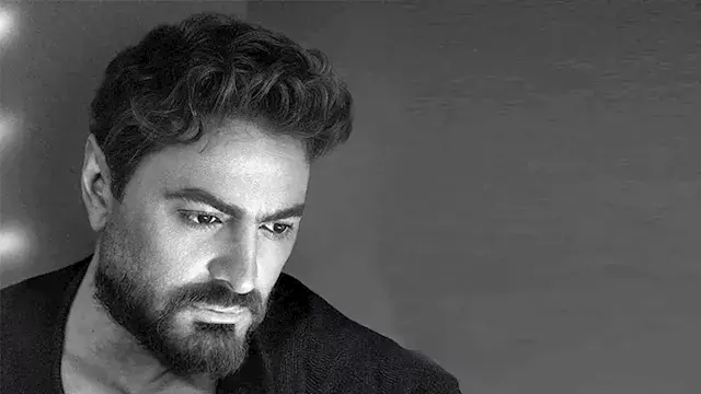تامر حسني عن كليب "عايزك توعديني": "مشاعر صادقة من أب لبنته" - فيديو
