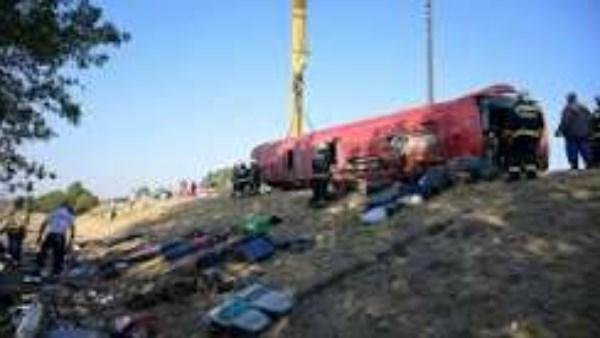 وكالة إدارة الكوارث الوطنية بالمجر: إنقاذ 35 شخصا عقب انقلاب حافلة سياحية شرق بودابست