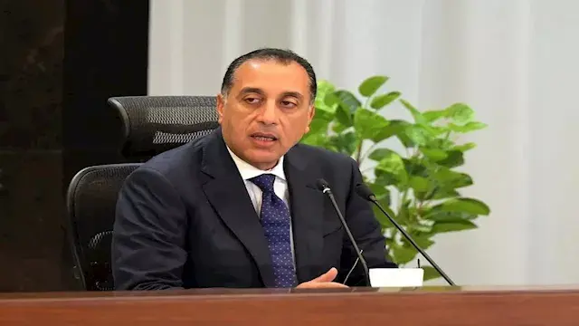 نماذج متفوقة.. مدبولي يحسم الجدل بشأن الغش الجماعي لطلاب فاقوس