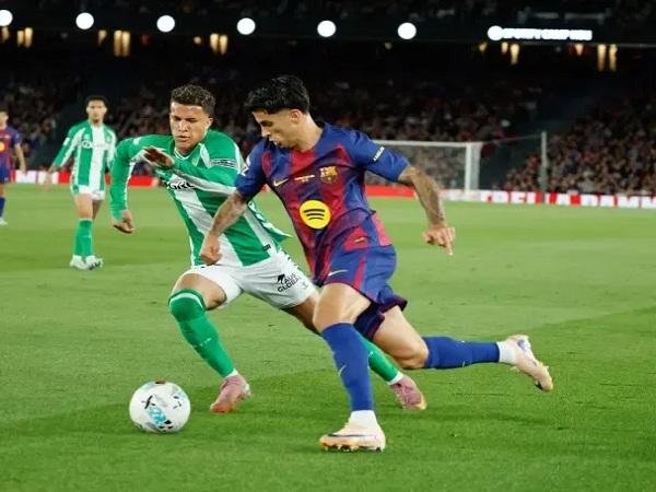 كانسيلو يرحل عن الهلال تمهيدًا للعودة إلى برشلونة في صفقة انتقال حر