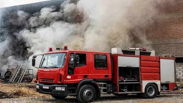 السيطرة على حريق داخل مصنع للحلاوة الطحينية ببنها