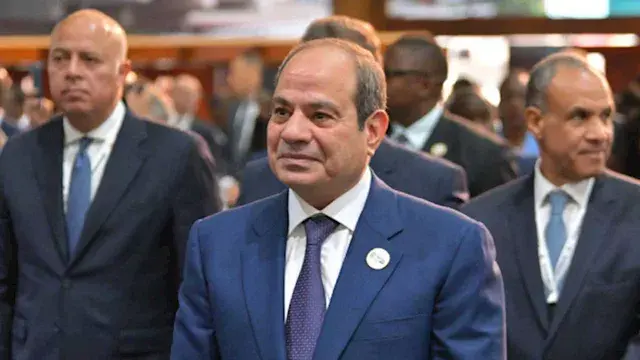 الرئيس السيسي يهنئ ملك المغرب بالعيد الوطني ورئيس فانواتو بيوم الاستقلال