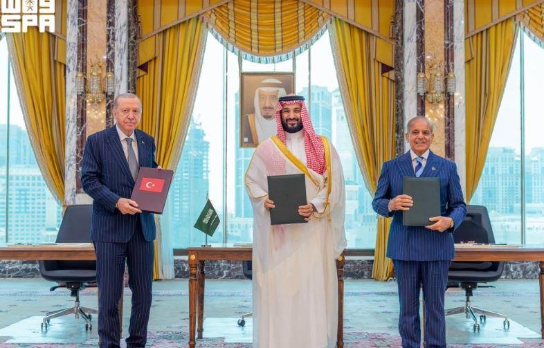 تعزيز الردع المشترك.. ماذا تنص اتفاقية مكة بين السعودية وتركيا وباكستان؟