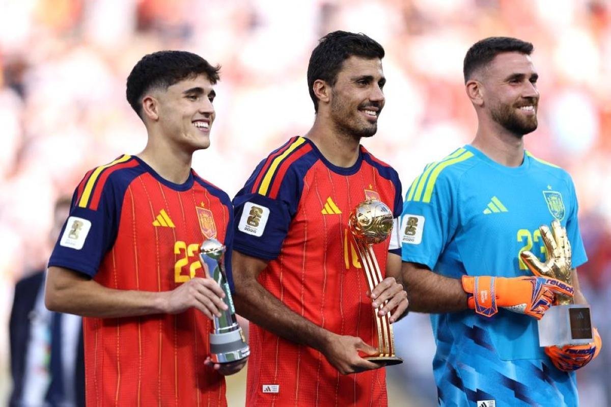 Spain captain Rodri wins World Cup player of the tournament award