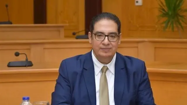 توجيه من رئيس جامعة القاهرة الأهلية بشأن طلبات التقديم والالتحاق 2026