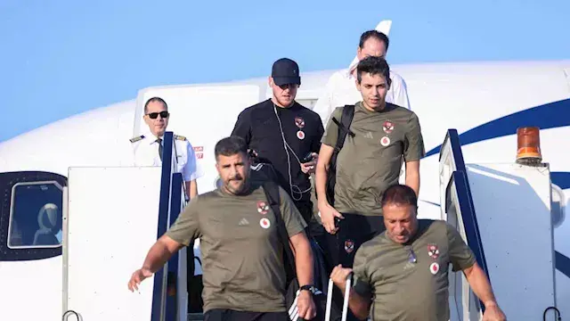 بعثة الأهلى تصل مطار القاهرة بعد مواجهة برشلونة الودية استعدادً للموسم الجديد