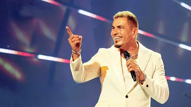 بعد تصدرها التريند.. كيف علق الجمهور على كليب "لولا البنات" لـ عمرو دياب؟